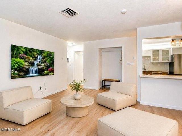 2 bedroom, Manalapan NJ 07726 105557198