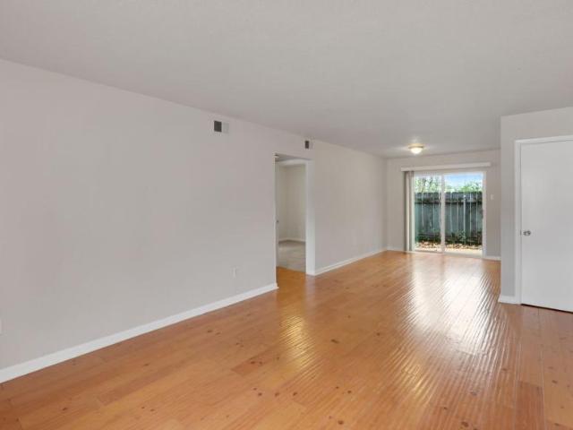 2 bedroom, Mandeville LA 70448 105673290