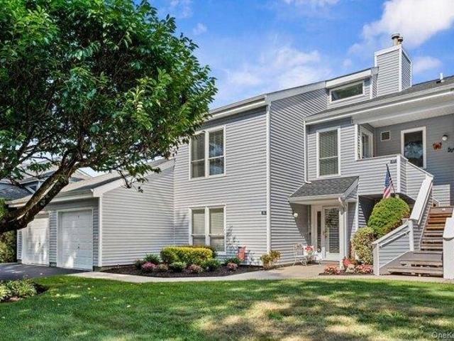 2 bedroom, Manorville NY 11949 104902472