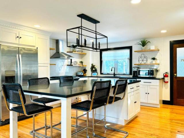 2 bedroom, Maplewood NJ 07040 104163888