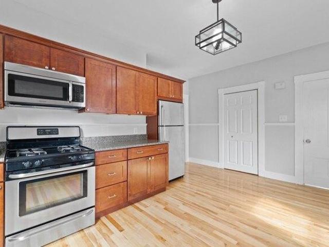 2 bedroom, Marblehead MA 01945 105473847