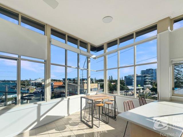 2 Bedroom Marina Apartment