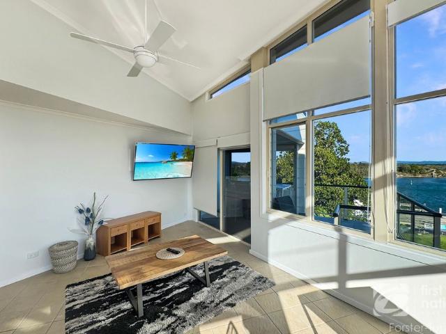 2 Bedroom Marina Apartment