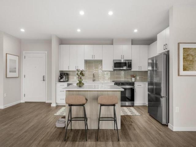 2 bedroom, Marlborough MA 01752 LS95844333