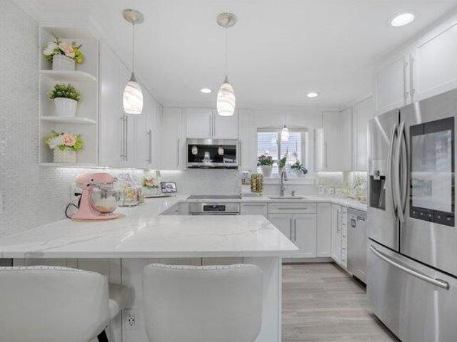 2 bedroom, Marshfield MA 02050 105477614