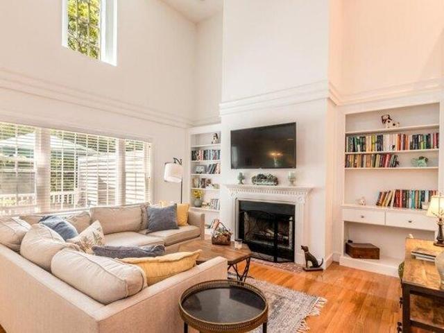 2 bedroom, Mashpee MA 02649 104848428