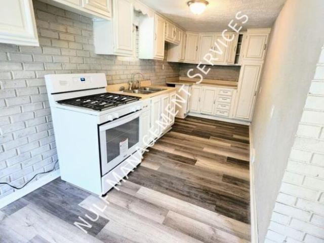 2 bedroom, Mckees Rocks PA 15136 LS104950967