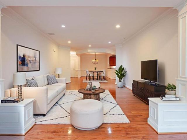 2 bedroom, Mclean VA 22102 105085065