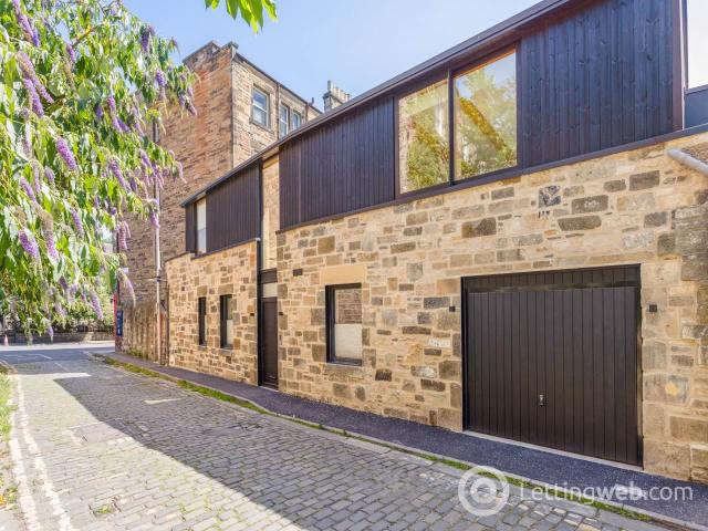 2 Bedroom Mews to Rent at Edinburgh, Inverleith