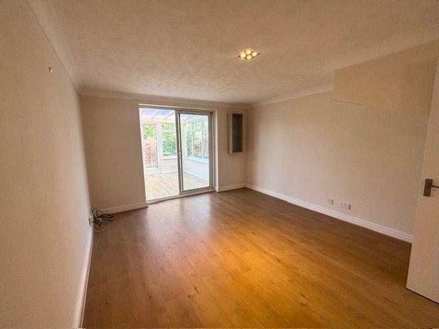 2 bedroom mews to rent