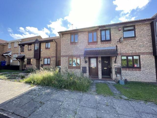 2 bedroom mews to rent
