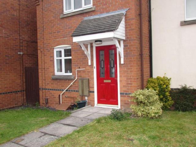 2 bedroom mews to rent