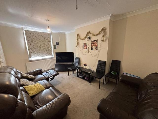 2 bedroom mews to rent