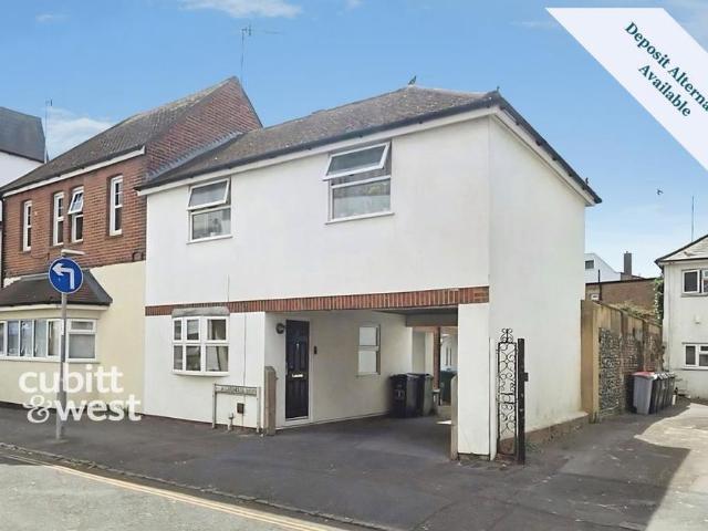 2 bedroom mews to rent