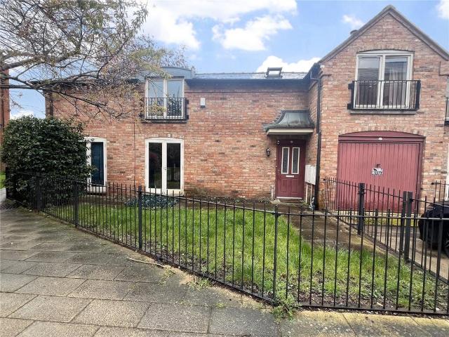 2 bedroom mews for sale
