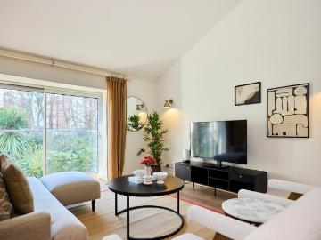 2 bedroom mews for sale