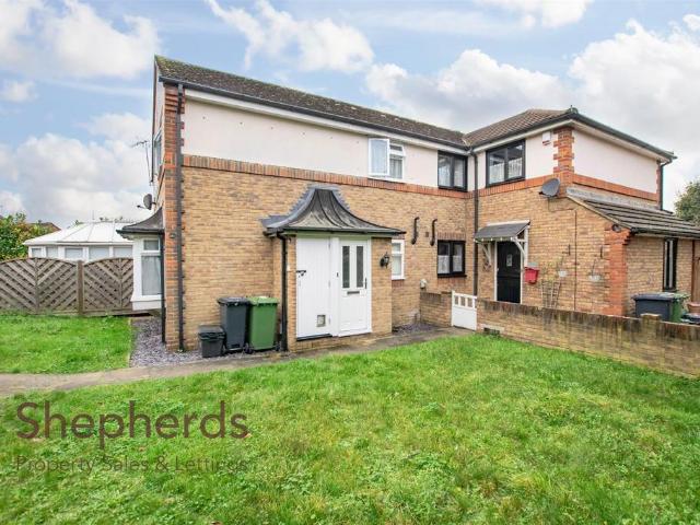 2 bedroom mews for sale
