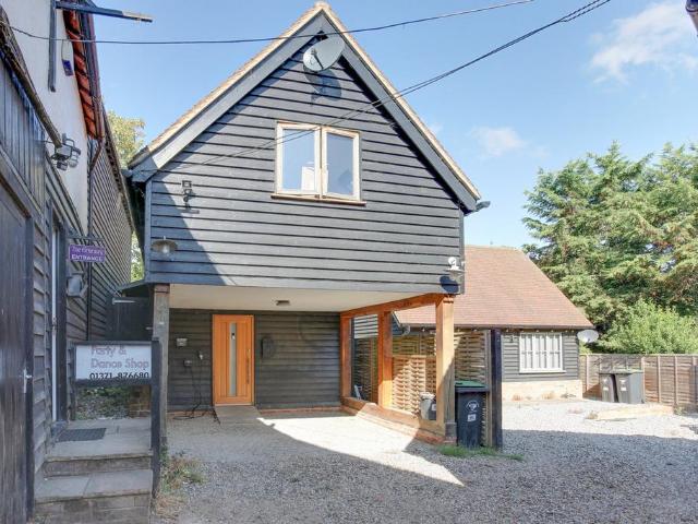 2 bedroom mews for sale