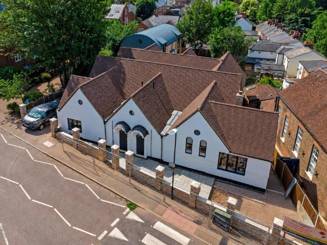 2 bedroom mews for sale