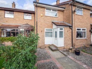 2 bedroom mews for sale