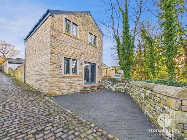 2 bedroom mews for sale
