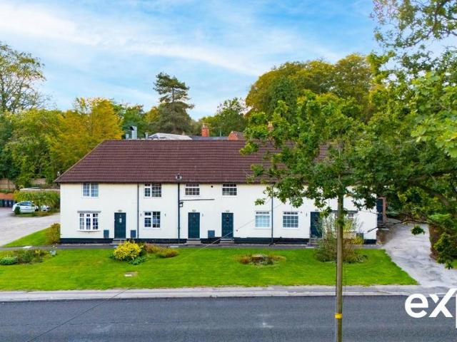2 bedroom mews for sale