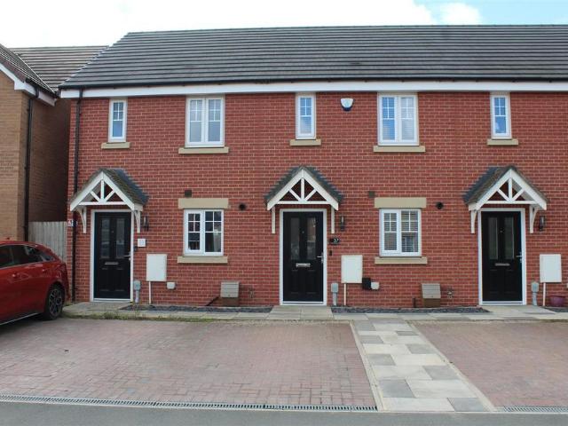 2 bedroom mews for sale