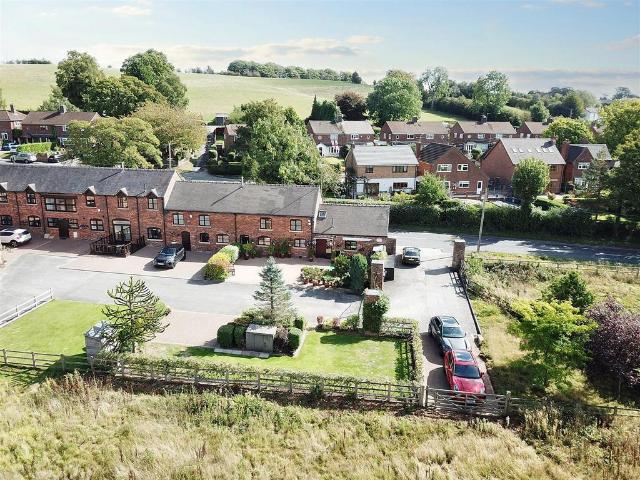 2 bedroom mews for sale