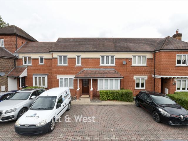 2 bedroom mews for sale