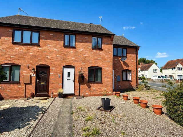 2 bedroom mews for sale