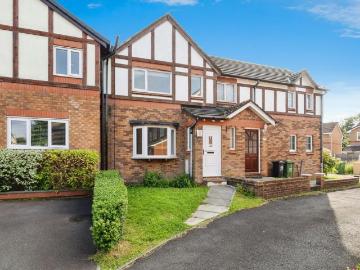 2 bedroom mews for sale