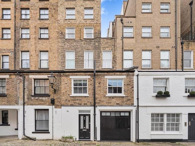 2 bedroom mews for sale