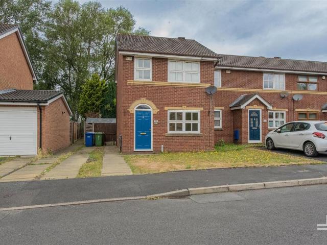 2 bedroom mews for sale