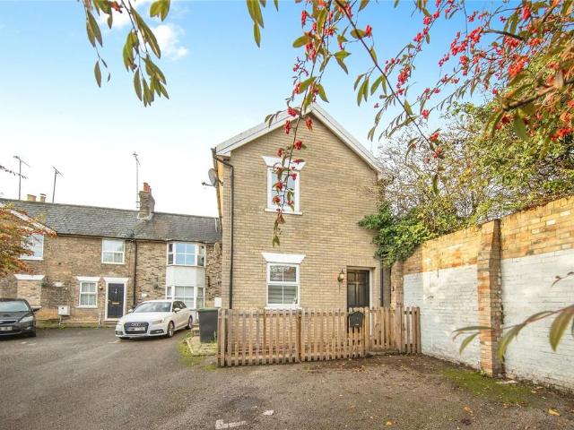 2 bedroom mews for sale