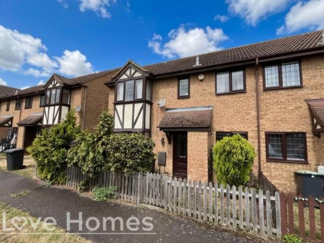 2 bedroom mews for sale