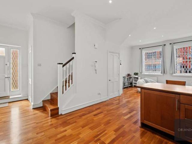 2 Bedroom Mews House