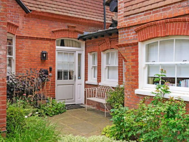 2 Bedroom Mews House