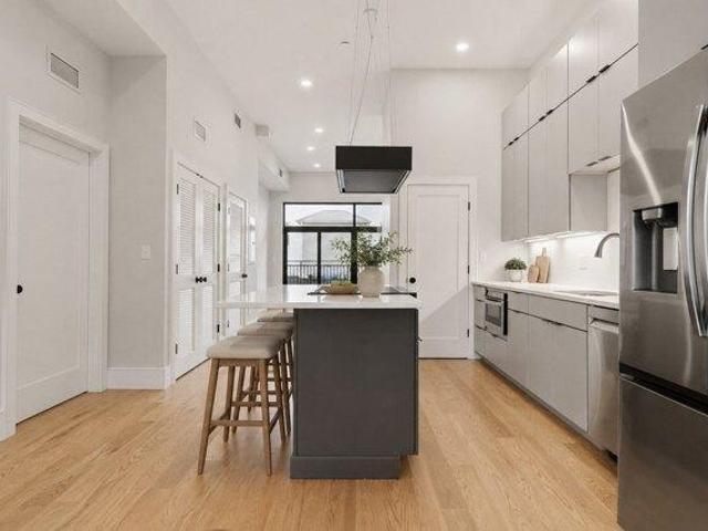 2 bedroom, Medford MA 02155 105558664