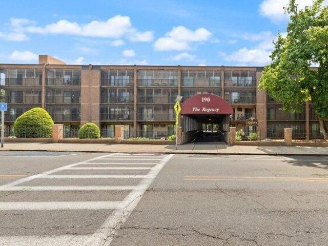 2 bedroom, Medford MA 02155 105589423