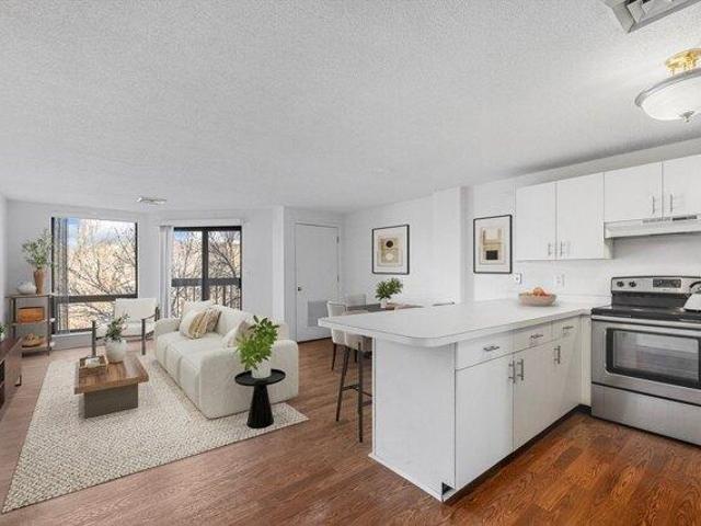 2 bedroom, Medford MA 02155 105350512