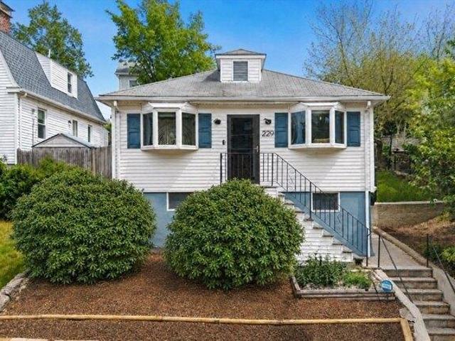 2 bedroom, Medford MA 02155 105367242