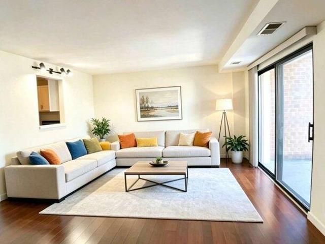 2 bedroom, Melrose MA 02176 105558611