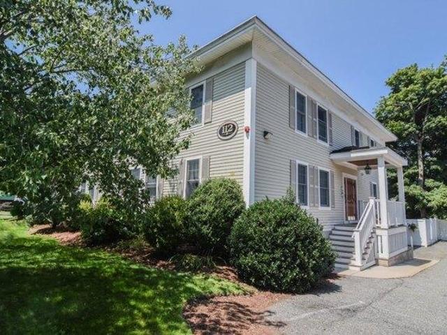 2 bedroom, Melrose MA 02176 105613715