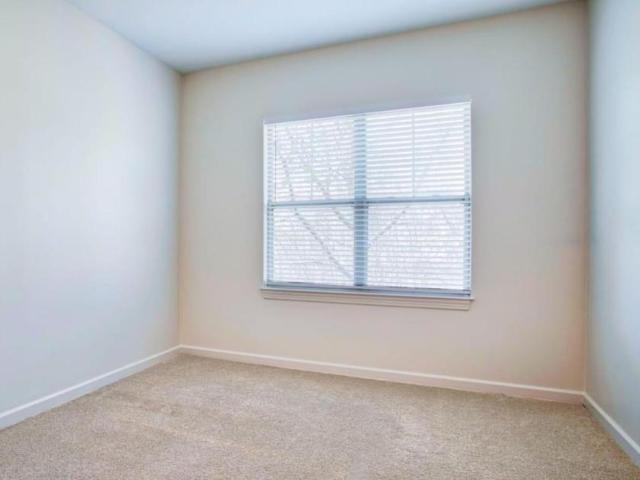 2 bedroom, Melrose MA 02176 LS98304689