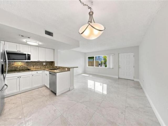 2 bedroom, Miami FL 33126 106220729