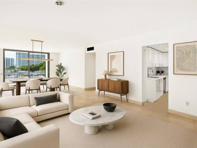 2 bedroom, Miami FL 33129 95713122