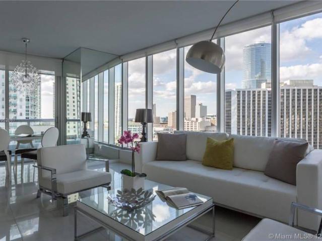 2 bedroom, Miami FL 33131 96427958
