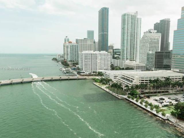 2 bedroom, Miami FL 33131 96295842