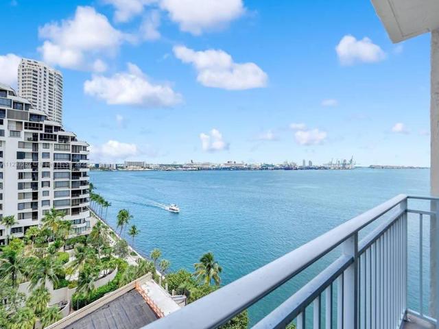 2 bedroom, Miami FL 33131 97155983