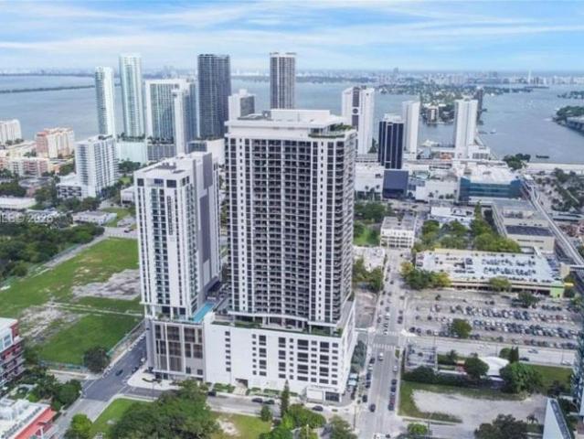 2 bedroom, Miami FL 33132 106220672